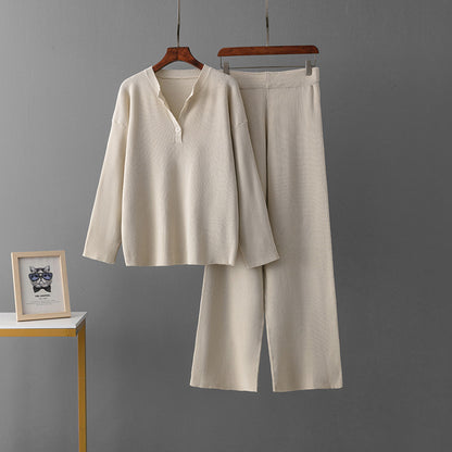 Ensemble décontracté pour femme, col en V, en maille.
