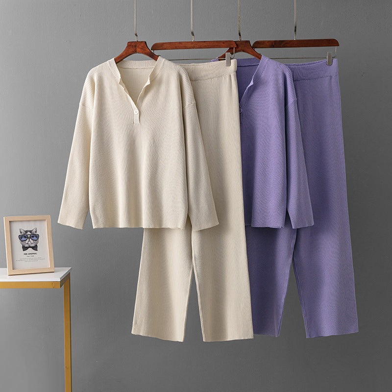 Ensemble décontracté pour femme, col en V, en maille.